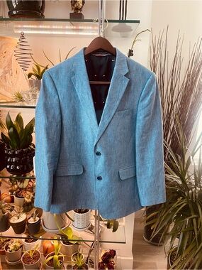 Tommy Hilfiger Lightweight, light blue sports coat. 38S